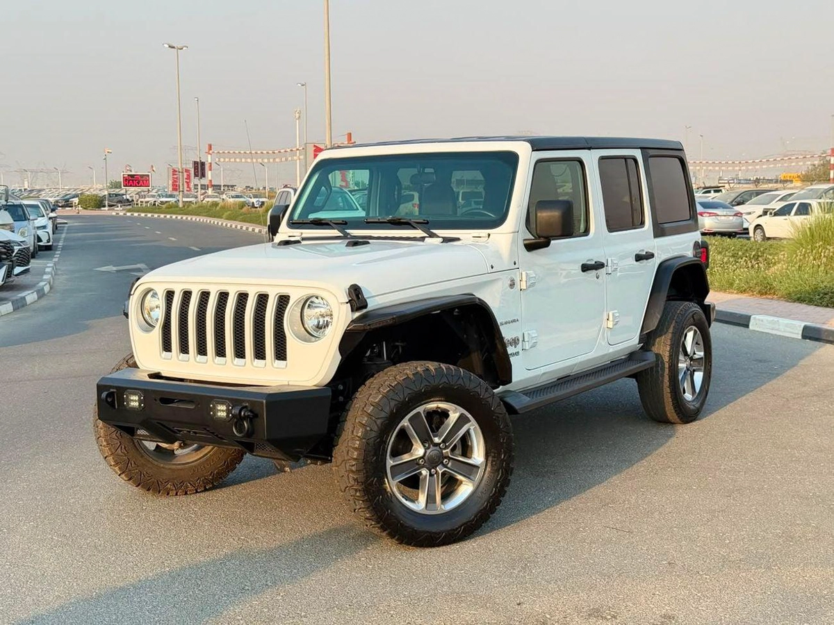 Jeep Wrangler Unlimited SAHARA-11-0