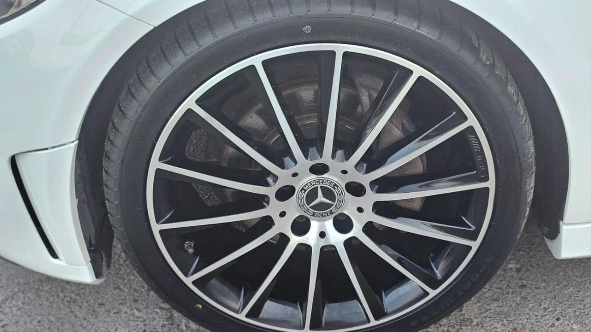 Mercedes Benz C200 Mercedes c200 v4 2018-14-14