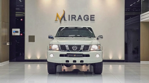 NISSAN - PATROL - SAFARI Y61 MT - AL OSTOURA - V6 4.8L - MANUEL - 2024 - 1,700KM - GCC SPECS