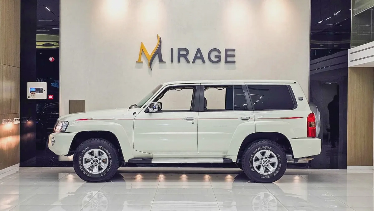 NISSAN - PATROL - SAFARI Y61 MT - AL OSTOURA - V6 4.8L - MANUEL - 2024 - 1,700KM - GCC SPECS-14-14