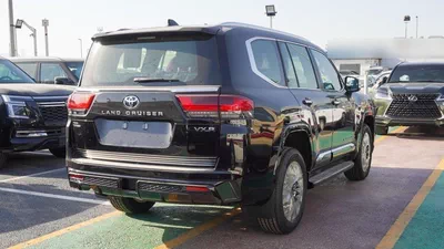 Toyota Land Cruiser VXR Toyota Land Cruiser VXR 3.5L Twin Turbo Model 2026-13