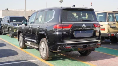 Toyota Land Cruiser VXR Toyota Land Cruiser VXR 3.5L Twin Turbo Model 2026-14
