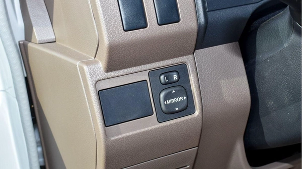 Toyota Land Cruiser 70 LC78 4.0L Double Tank Auto Transmission