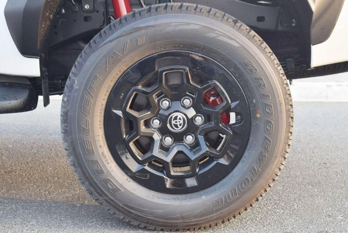 Toyota Hilux GR SPORT TOYOTA HILUX GR SPORT 2.8L MODEL 2024 FOR EXPORT ONLY-12-0