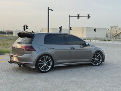 2015 Volkswagen Golf R - GCC Specs-4