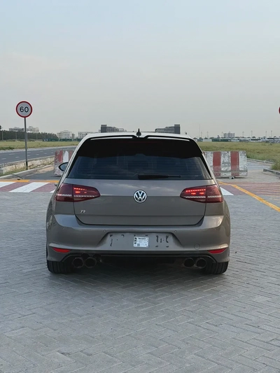 2015 Volkswagen Golf R - GCC Specs-13