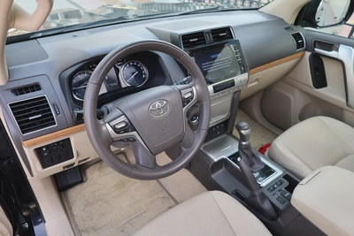TOYOTA PRADO-ADVENTURE -2021-75000KM-GCC SPECS-EXCELLENT CONDITION-10