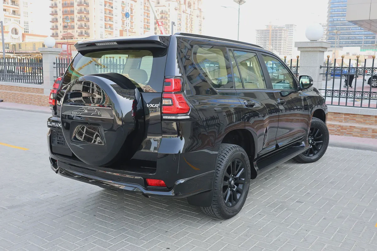 TOYOTA PRADO-ADVENTURE -2021-75000KM-GCC SPECS-EXCELLENT CONDITION-3-3