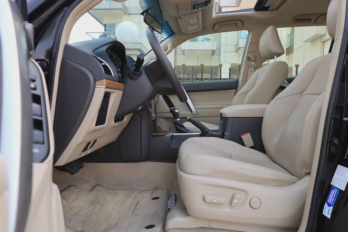 TOYOTA PRADO-ADVENTURE -2021-75000KM-GCC SPECS-EXCELLENT CONDITION-8-8