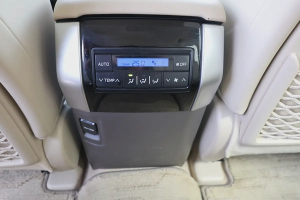 TOYOTA PRADO-ADVENTURE -2021-75000KM-GCC SPECS-EXCELLENT CONDITION