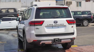 Toyota Land Cruiser GR SPORT 3.5L V6-19