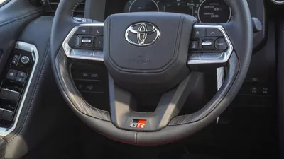 Toyota Land Cruiser GR SPORT 3.5L V6-4