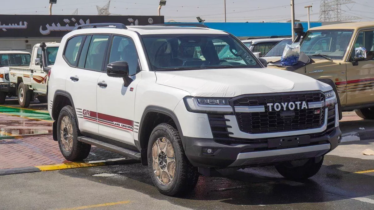 Toyota Land Cruiser GR SPORT 3.5L V6