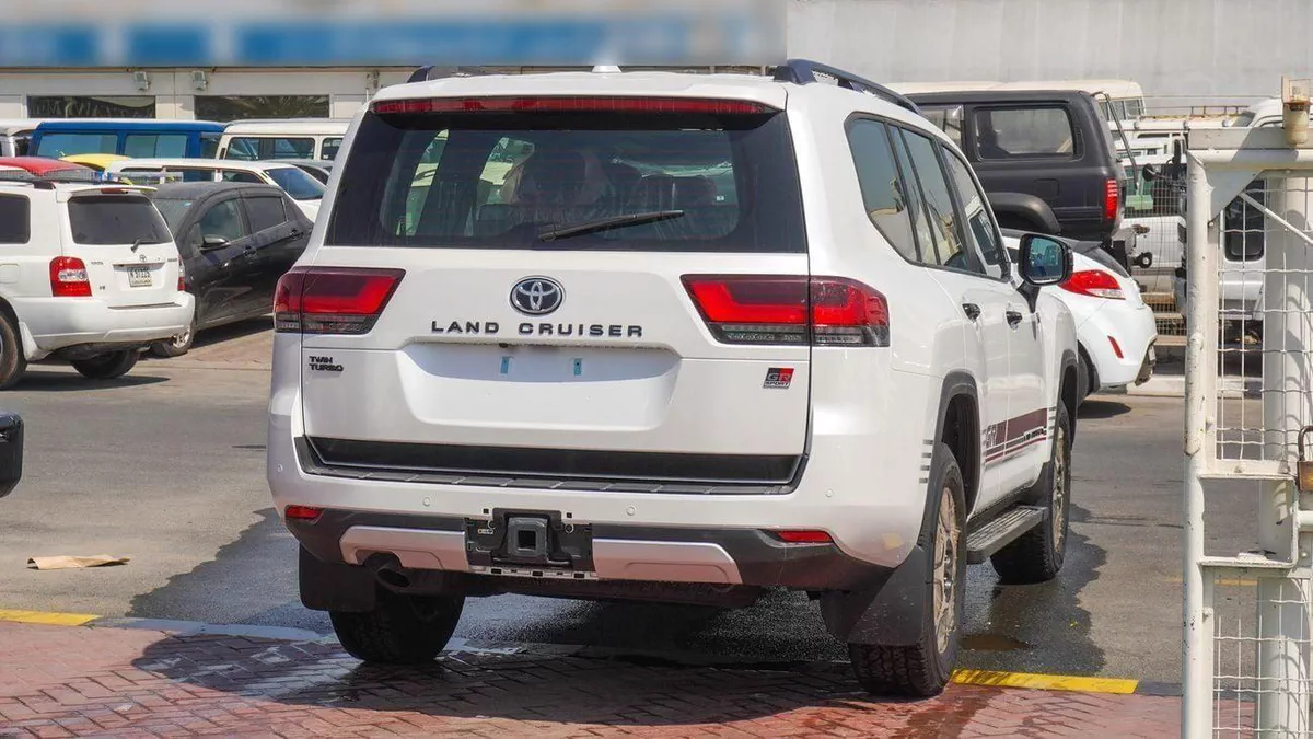 Toyota Land Cruiser GR SPORT 3.5L V6-21-0