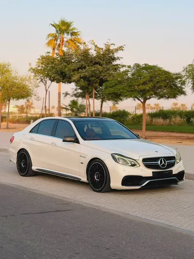 Mercedes-Benz E-Class E 63 AMG 2014 | GCC Specs | Pristine Condition-2