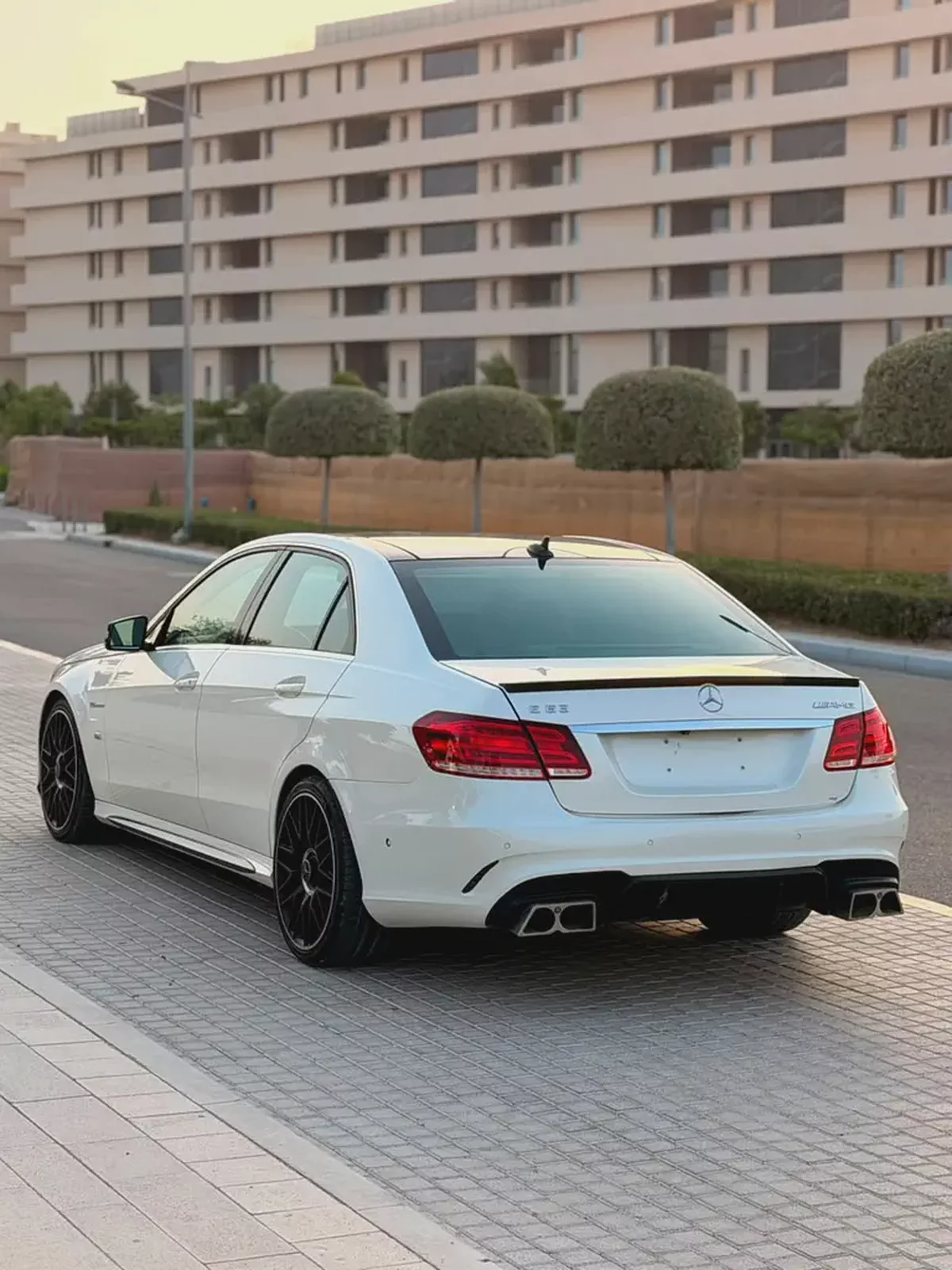 Mercedes-Benz E-Class E 63 AMG 2014 | GCC Specs | Pristine Condition-5-5
