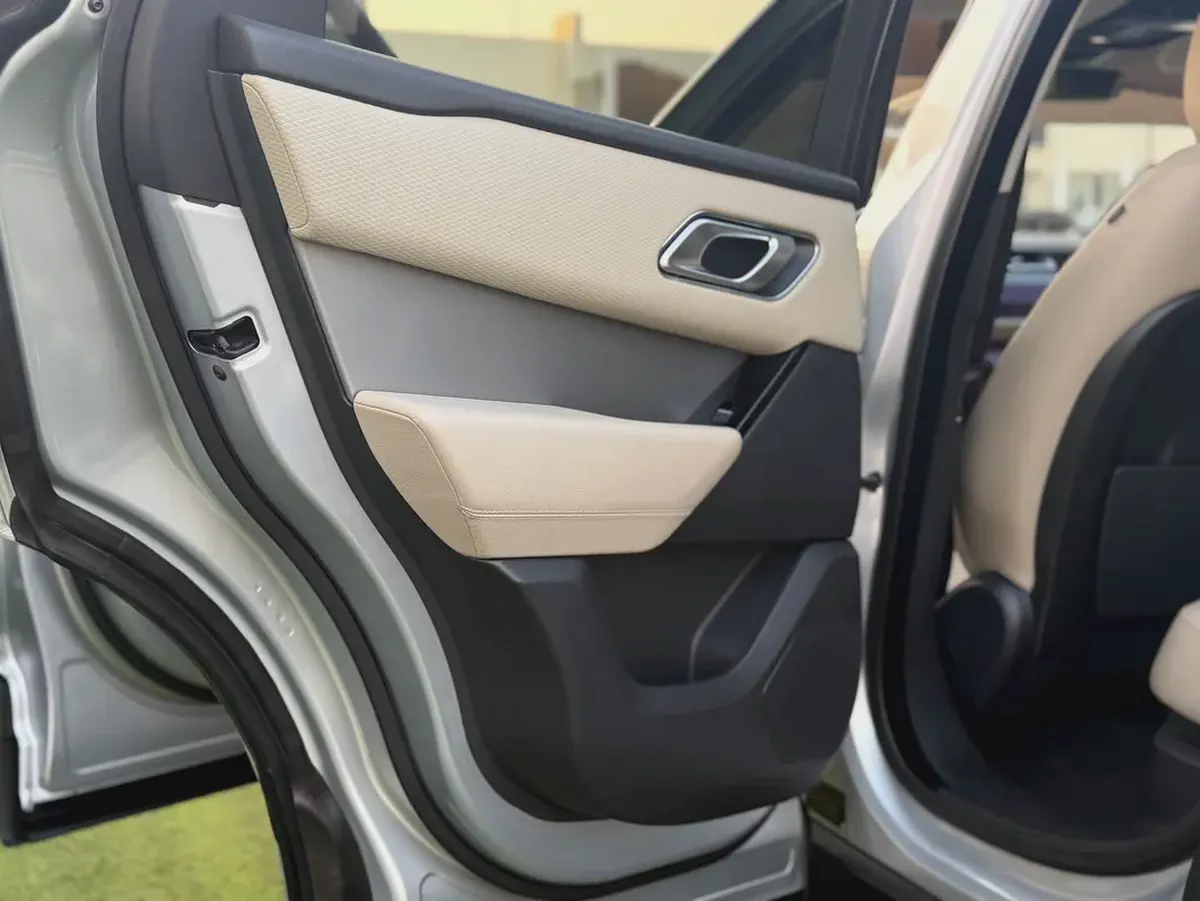 Land Rover Range Rover Velar P250 S 2020 | GCC Specs | Low Mileage-14-14