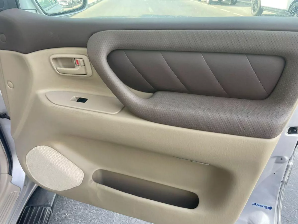 Toyota Land Cruiser VXR TOP LTH-14-0