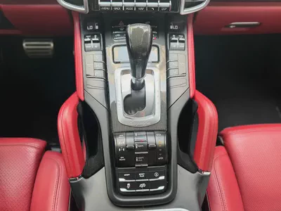 2016 Porsche Cayenne GTS | GCC Specs-9