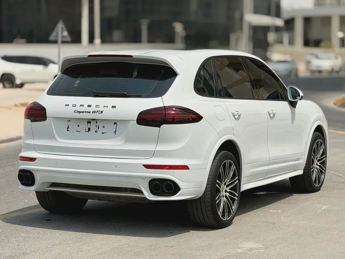 2016 Porsche Cayenne GTS | GCC Specs-15-15