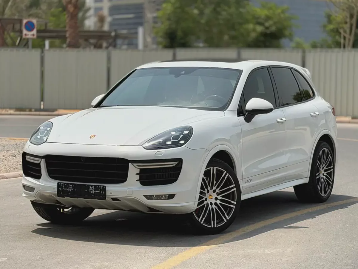 2016 Porsche Cayenne GTS | GCC Specs