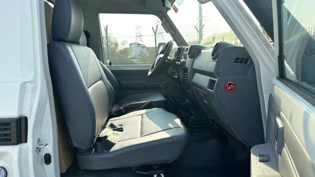 Toyota Land Cruiser Pick Up Toyota Land Cruiser Pick-up SC 4.2L Diesel  MT MY2024-9-0