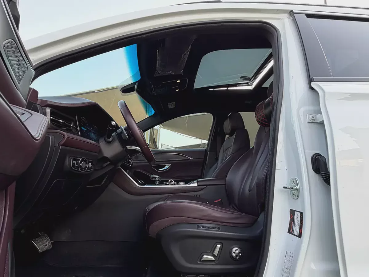 Jetour X90 Plus—2.0T —Luxury 2023 —GCC —Low Mileage— UNDERWarrant—EXCELLENT CONDITIONS-13-13