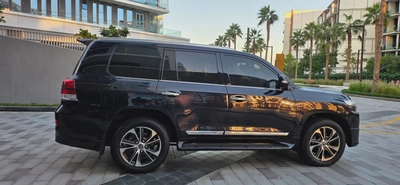2020 Toyota Land cruiser GXR - Excellent condition - full service history -Single owner-4