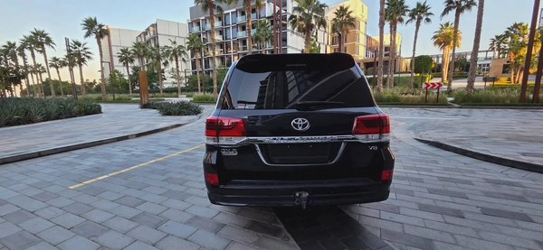 2020 Toyota Land cruiser GXR - Excellent condition - full service history -Single owner