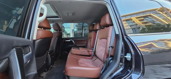 2020 Toyota Land cruiser GXR - Excellent condition - full service history -Single owner
