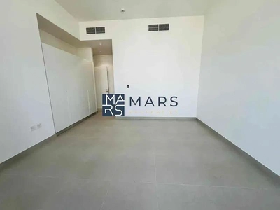 Luxurious 4 bedroom villa available for rent in sendian Masaar 200k-4