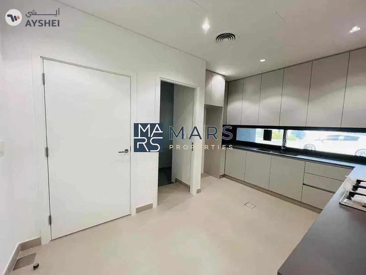 Luxurious 4 bedroom villa available for rent in sendian Masaar 200k-22-22