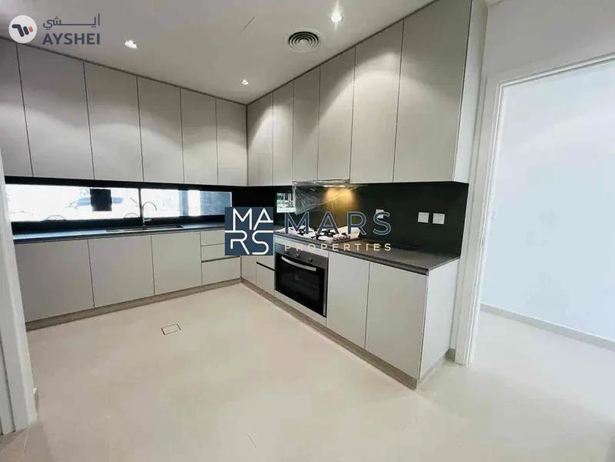 Luxurious 4 bedroom villa available for rent in sendian Masaar 200k-23-23