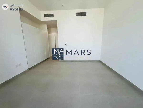 Luxurious 4 bedroom villa available for rent in sendian Masaar 200k