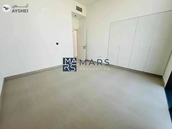 Luxurious 4 bedroom villa available for rent in sendian Masaar 200k