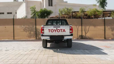 2026 Toyota Hilux SGLX 2.8L AT Diesel (White-Red)-4