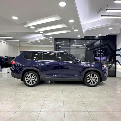 Toyota Grand Highlander Limited-10