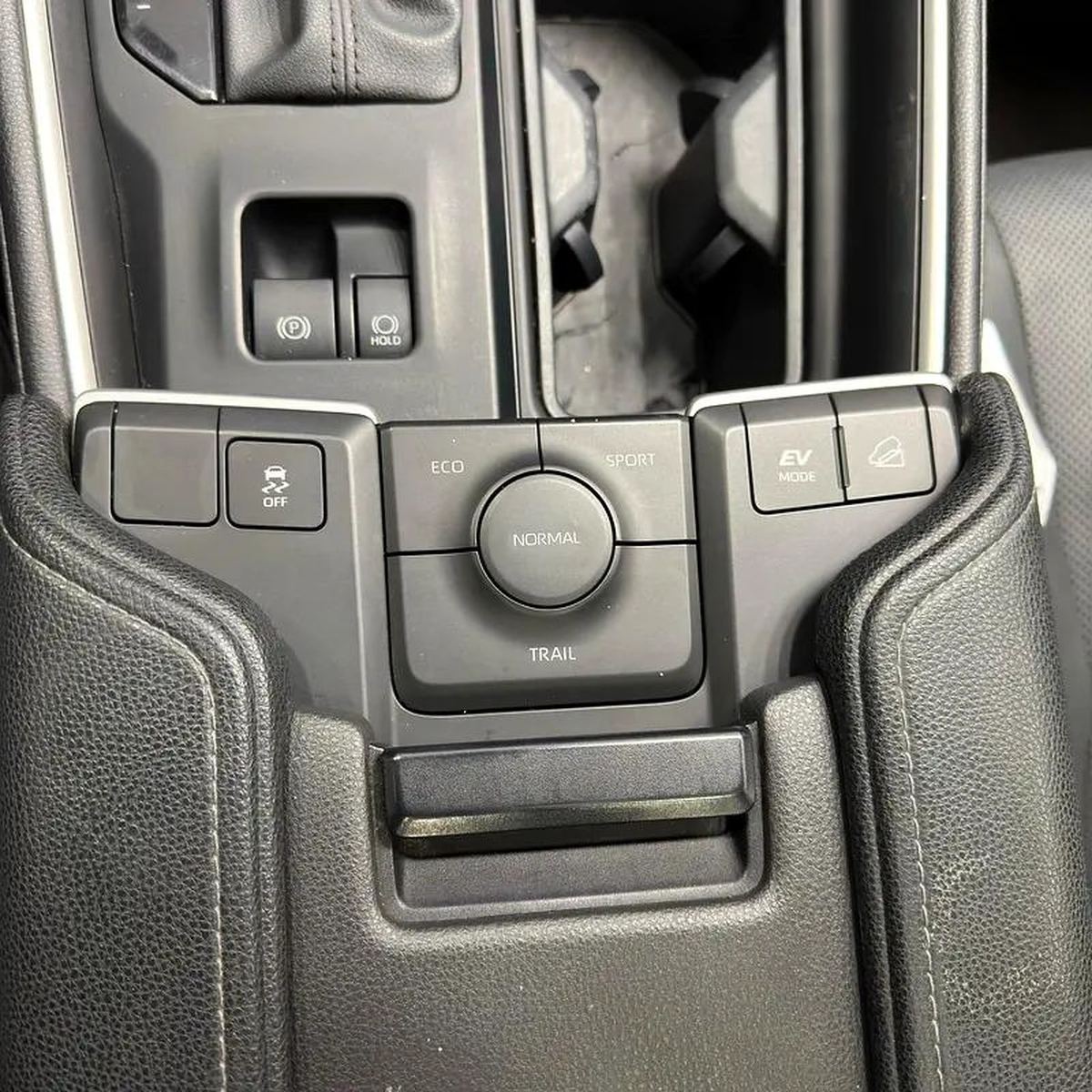 Toyota Grand Highlander Limited-18-18