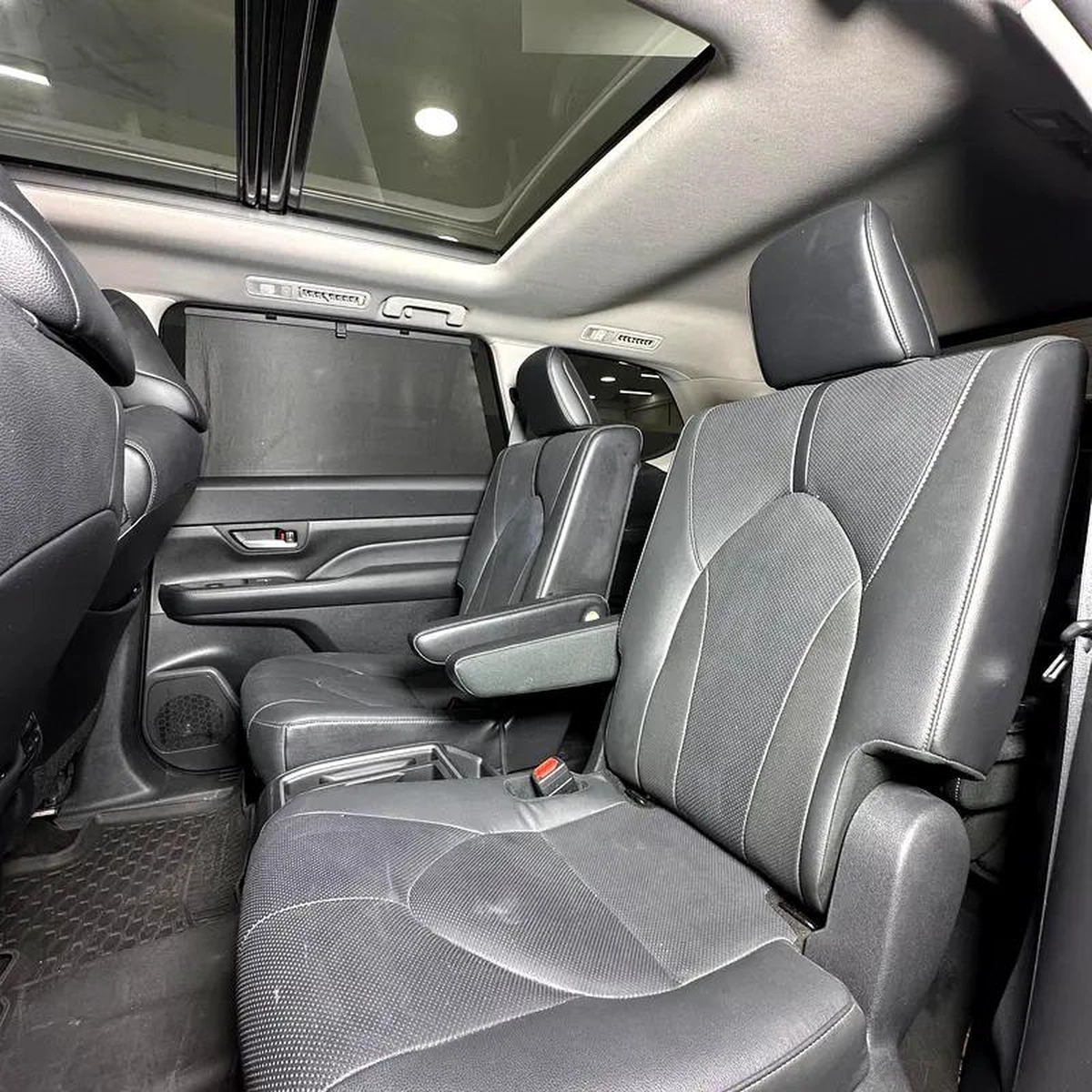 Toyota Grand Highlander Limited-7-7