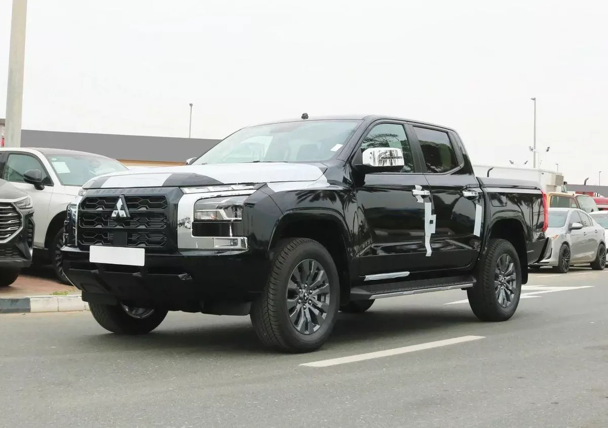 Mitsubishi L200 Mitsubishi sportero 2.4L Diesel MY2026-2-0
