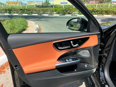 Mercedes-Benz C-Class C200-2
