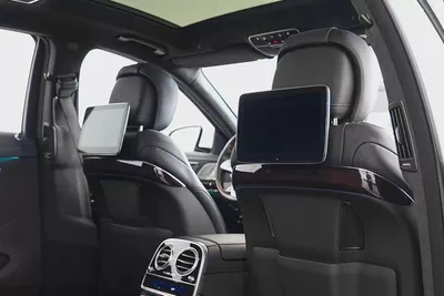 5,203 AED / 60 Months | 0% DP | 2018 Mercedes Benz S560 4Matic Maybach / Japan Specification-13