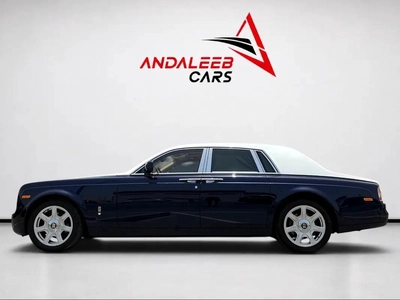 ROLLS-ROYCE PHANTOM | 6.75L V12 | 2011 | FULL AGMC SERVICE HISTORY | GCC SPECS-4
