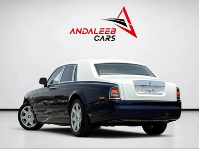 ROLLS-ROYCE PHANTOM | 6.75L V12 | 2011 | FULL AGMC SERVICE HISTORY | GCC SPECS-5