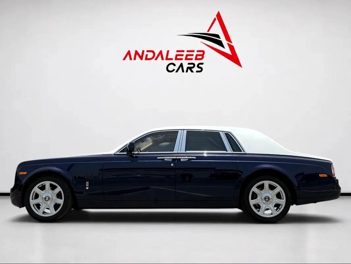 ROLLS-ROYCE PHANTOM | 6.75L V12 | 2011 | FULL AGMC SERVICE HISTORY | GCC SPECS-4-4