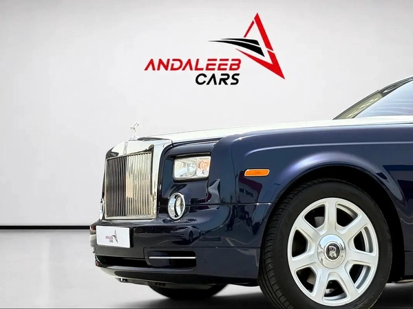 ROLLS-ROYCE PHANTOM | 6.75L V12 | 2011 | FULL AGMC SERVICE HISTORY | GCC SPECS
