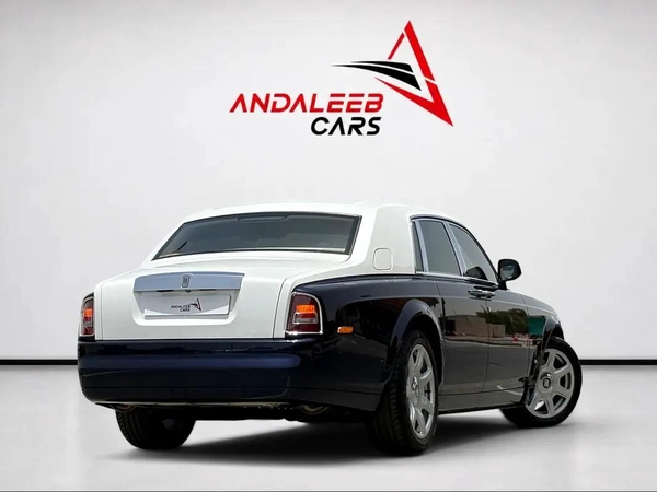 ROLLS-ROYCE PHANTOM | 6.75L V12 | 2011 | FULL AGMC SERVICE HISTORY | GCC SPECS
