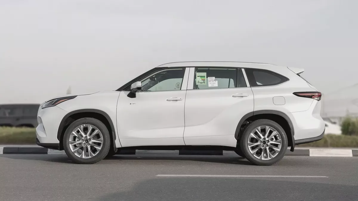 2026 Toyota Highlander Limited 2.5L AT Hybrid-2-2