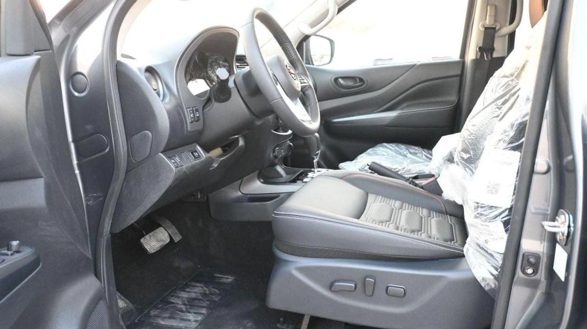 Nissan Navara PRO4X FULL OPTION-10-10