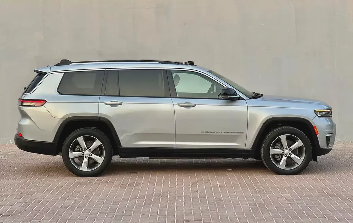 Jeep Grand Cherokee L Limited 2021 - American Specs - GCC Resale-1-1